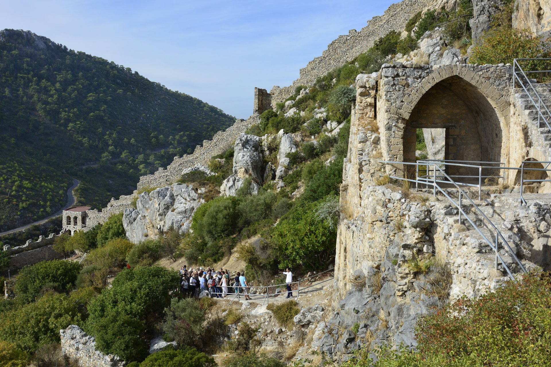 Savunma Mimarisi ve Zindan Yanılsaması – St. Hilarion’un Alt Bölümünün Gerçek Yüzü, ST. HILARION KALESİ